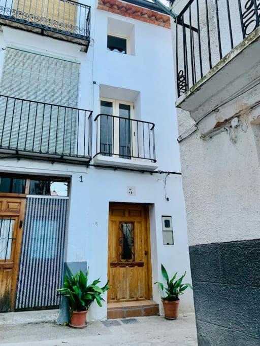 Casa Rural Con Encanto En La Puebla De Arenoso Exterior photo